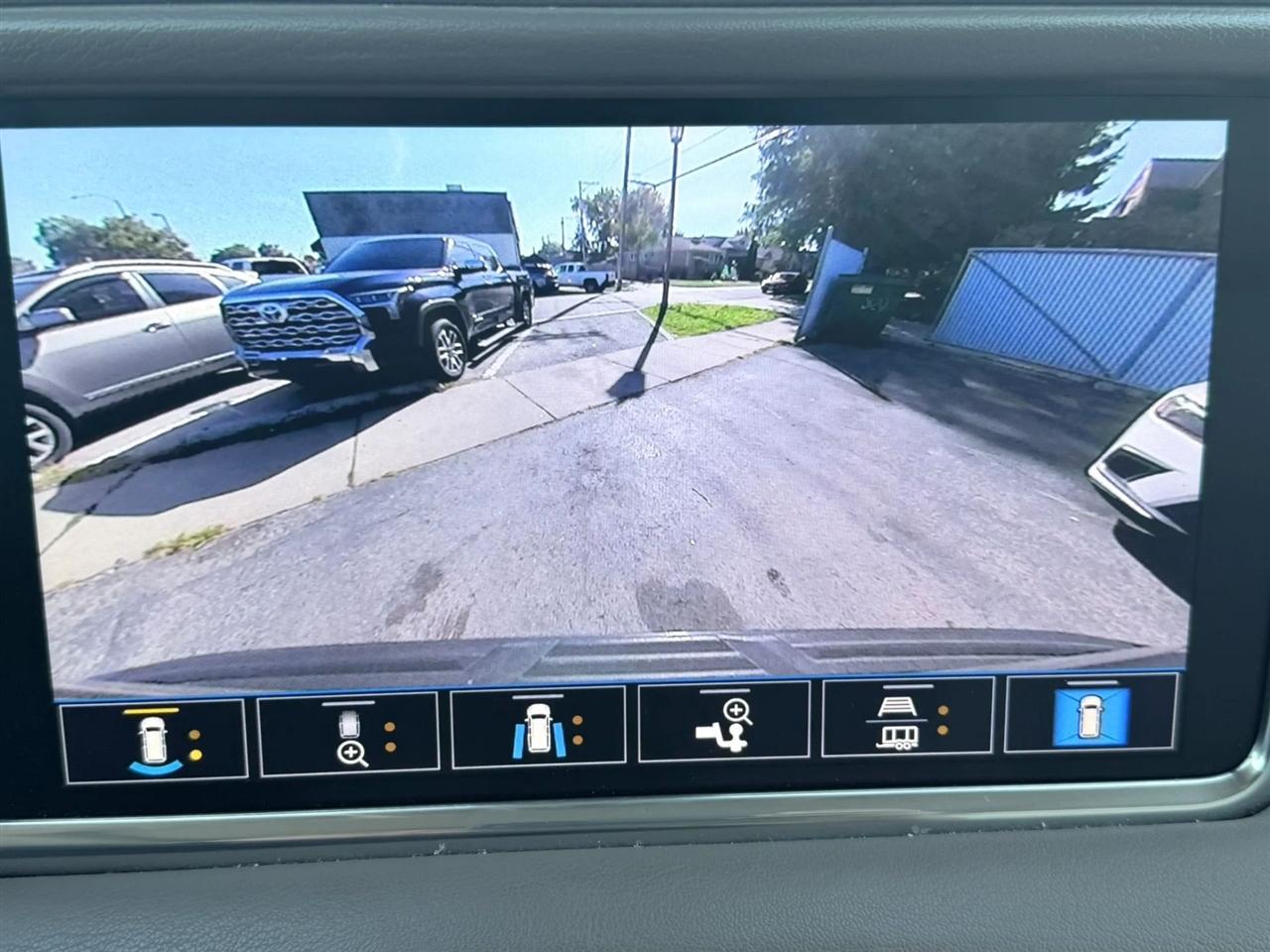 GMC Yukon XL 4WD 4dr Denali 2021