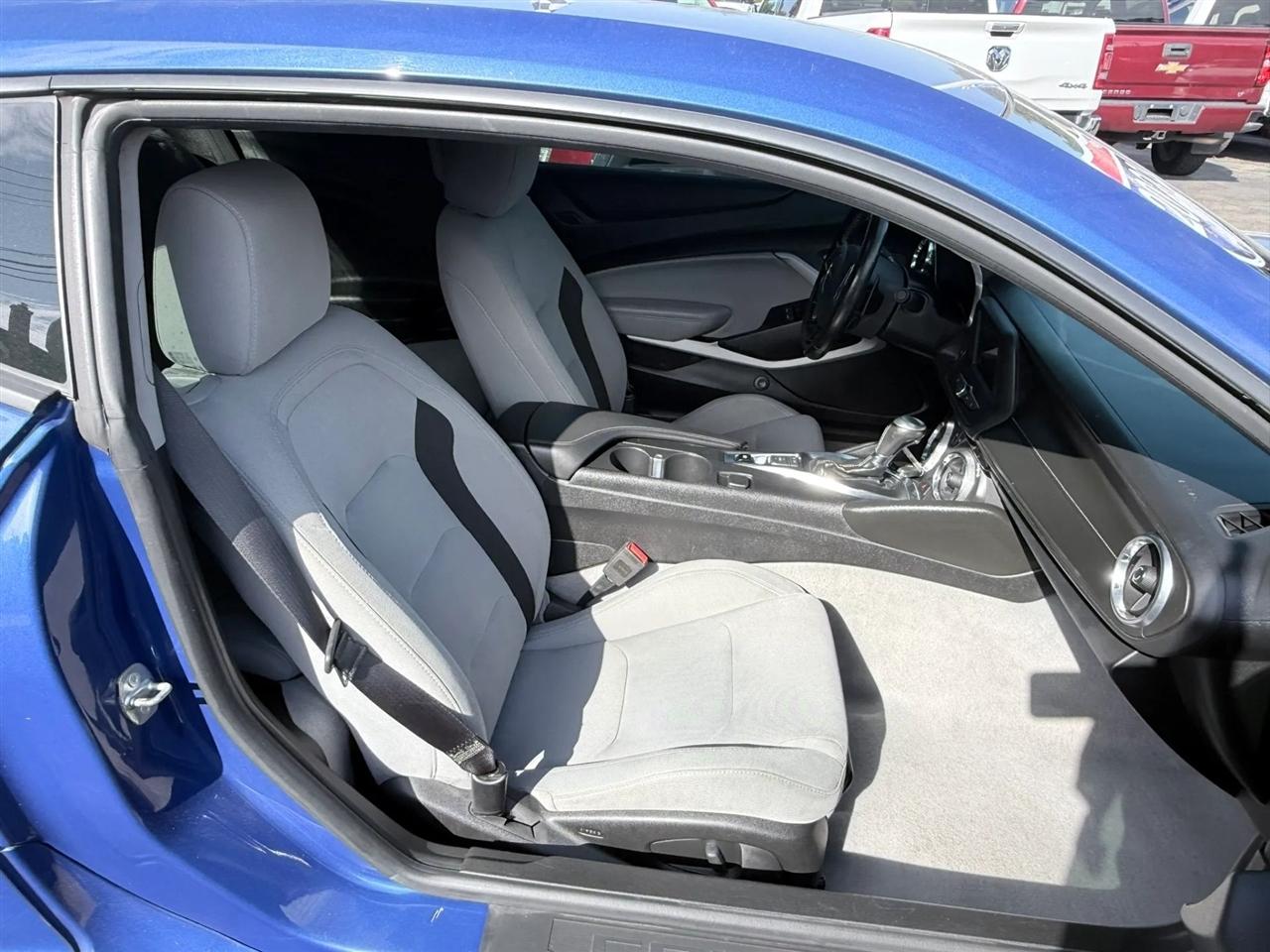 Chevrolet Camaro 2dr Cpe 1LS 2020