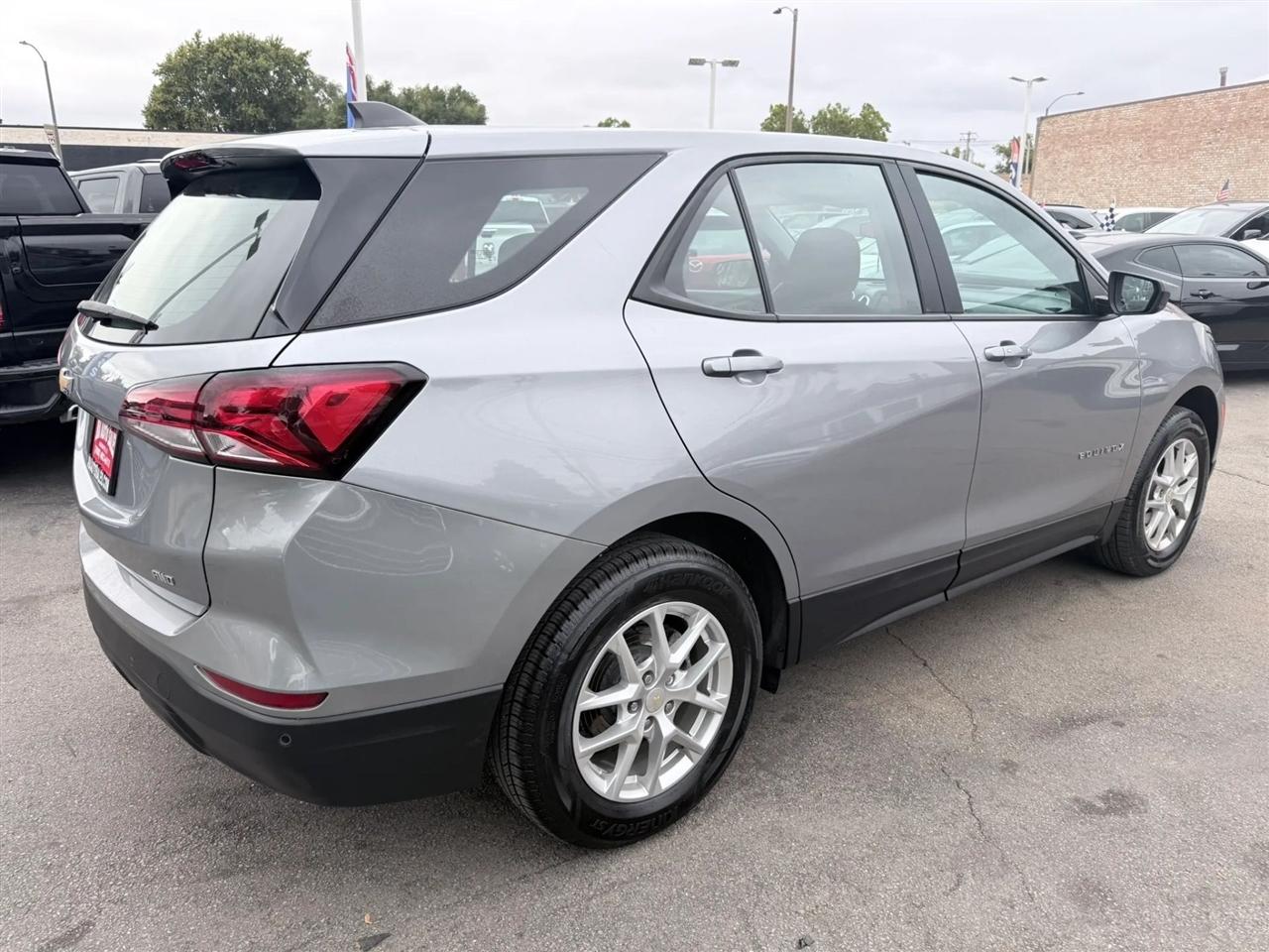 Chevrolet Equinox AWD 4dr LS w/1LS 2024