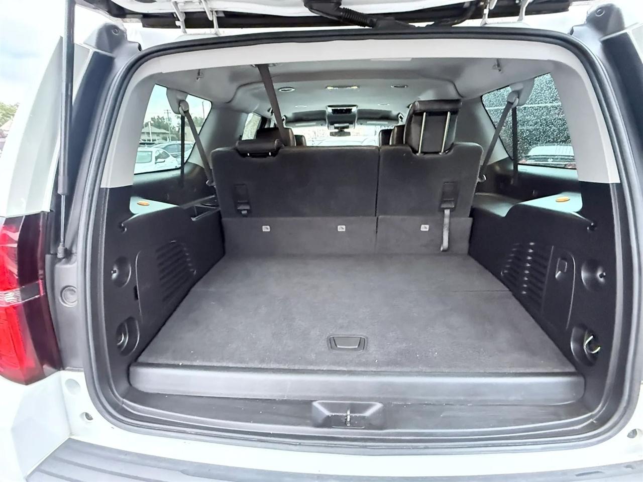 Chevrolet Suburban 2WD 4dr 1500 Commercial 2016
