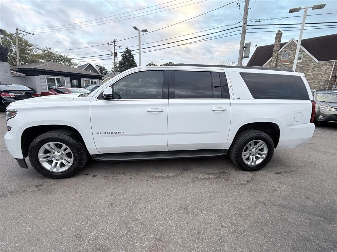 Chevrolet Suburban 2WD 4dr 1500 Commercial 2016