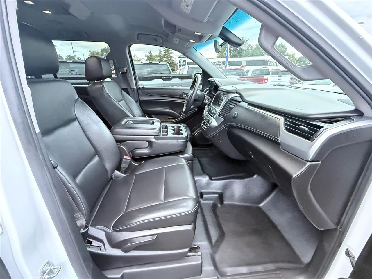 Chevrolet Suburban 2WD 4dr 1500 Commercial 2016