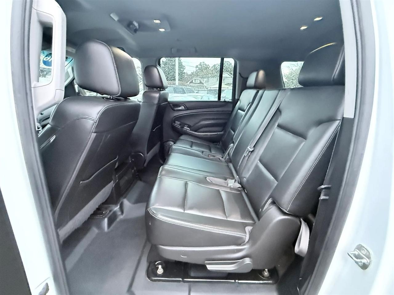 Chevrolet Suburban 2WD 4dr 1500 Commercial 2016