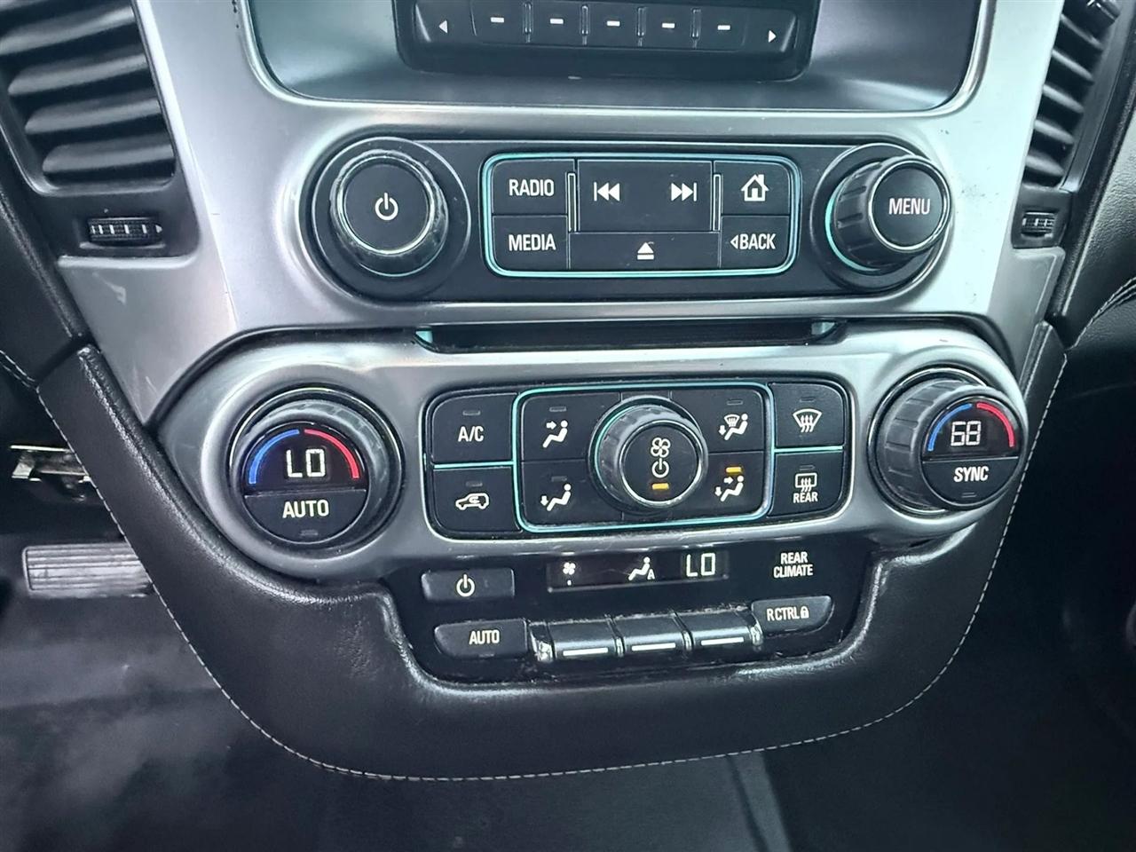 Chevrolet Suburban 2WD 4dr 1500 Commercial 2016