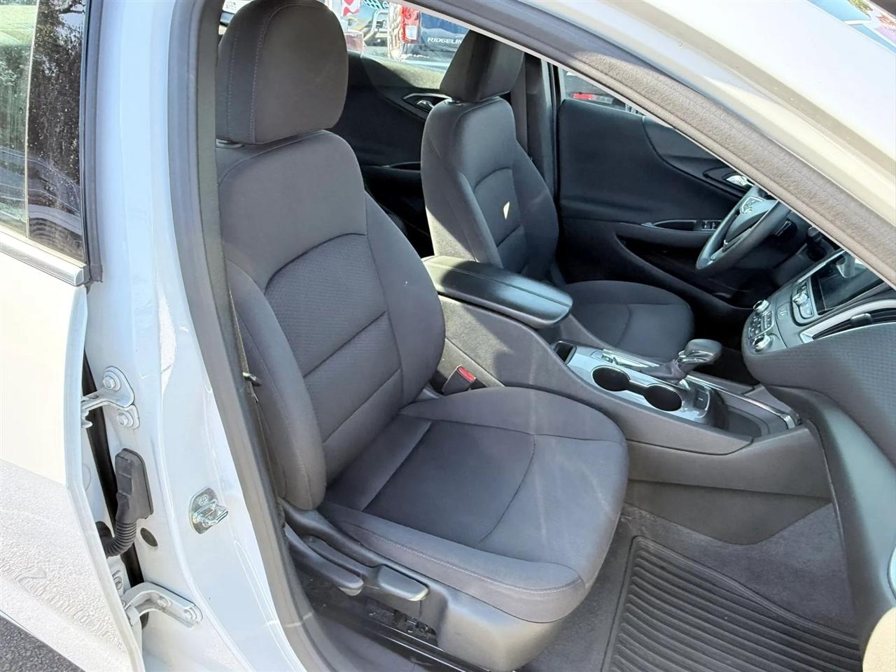 Chevrolet Malibu 4dr Sdn 1LT 2023