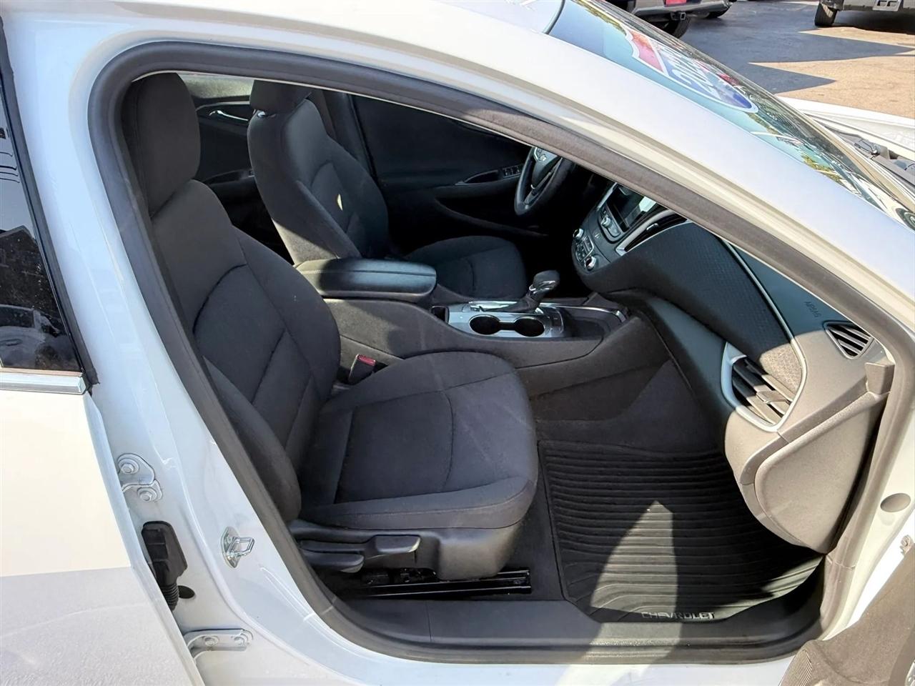 Chevrolet Malibu 4dr Sdn 1LT 2023