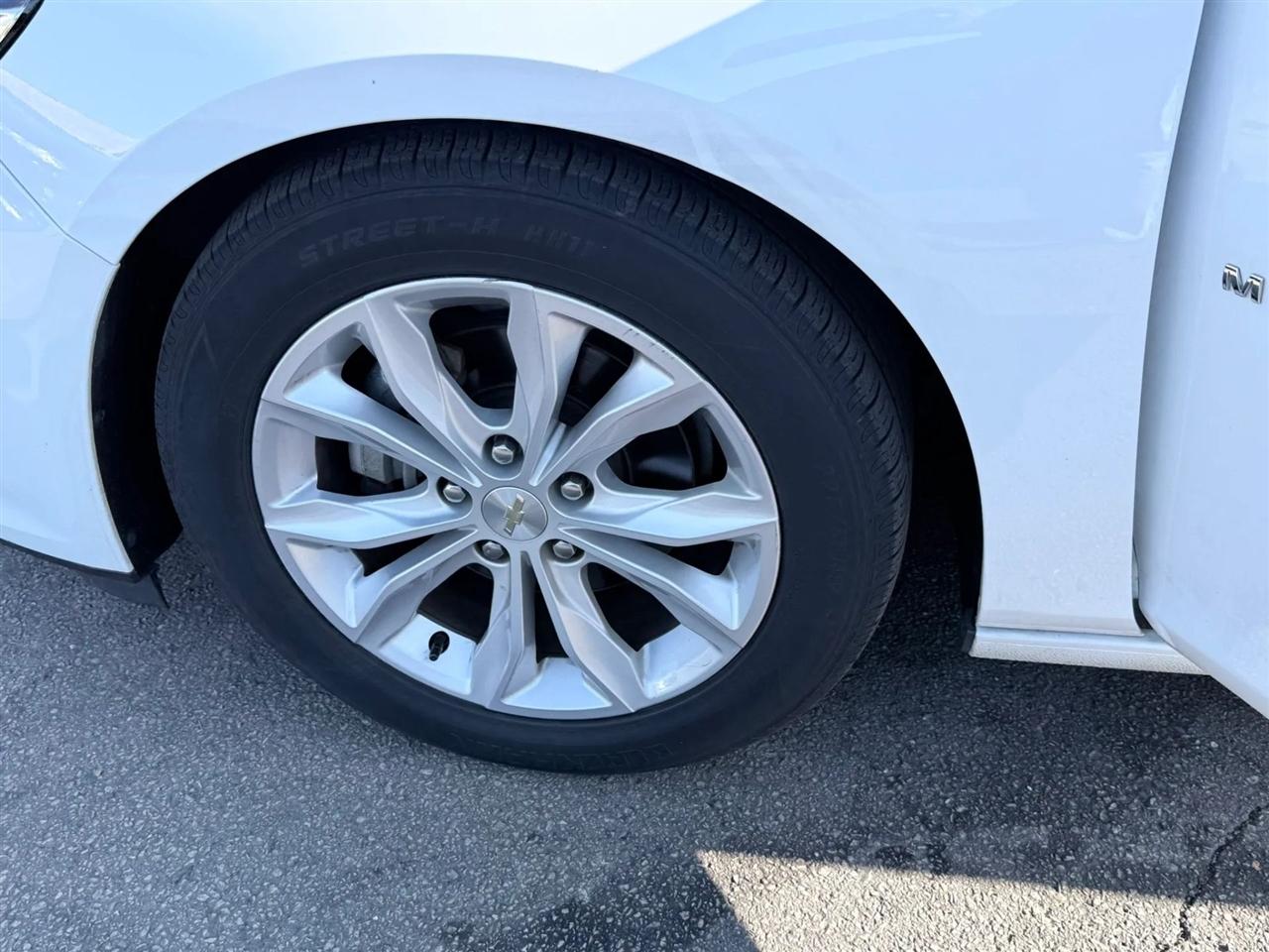 Chevrolet Malibu 4dr Sdn 1LT 2023