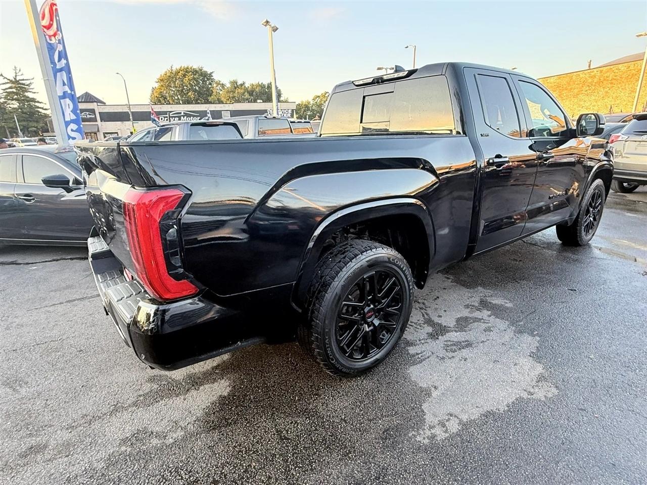 Toyota Tundra 4WD SR5 Double Cab 6.5' Bed (Natl) 2023