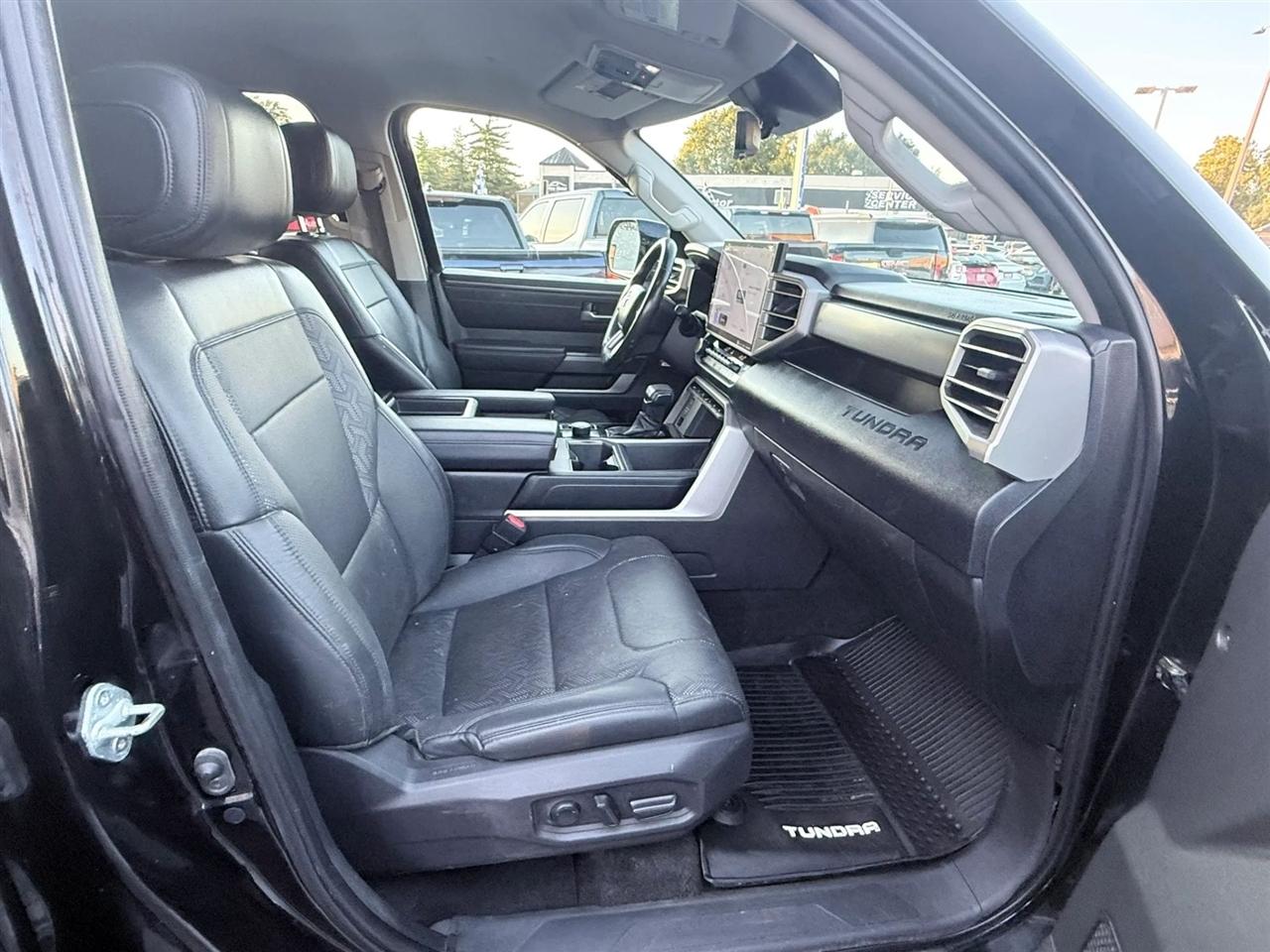 Toyota Tundra 4WD SR5 Double Cab 6.5' Bed (Natl) 2023