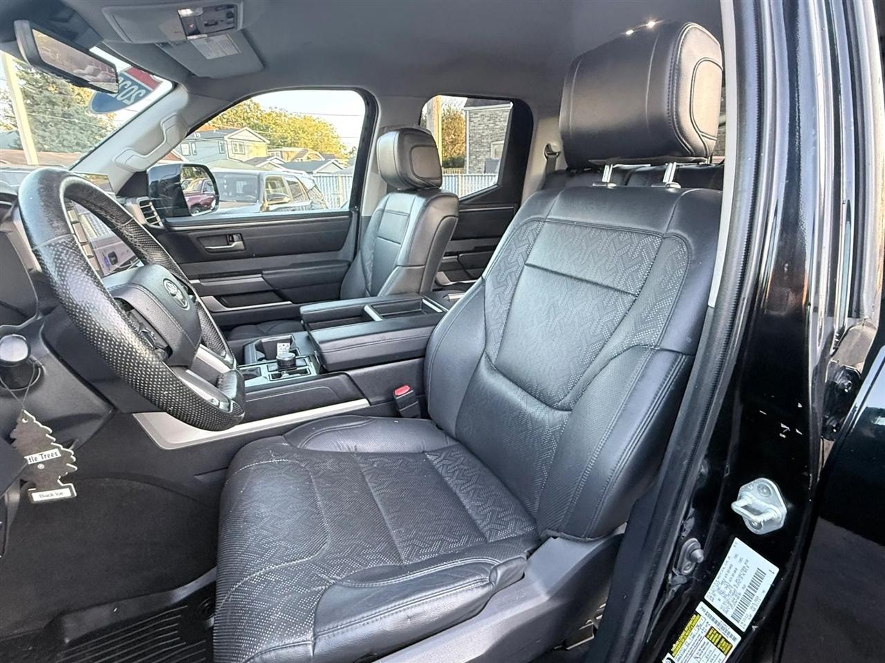 Toyota Tundra 4WD SR5 Double Cab 6.5' Bed (Natl) 2023