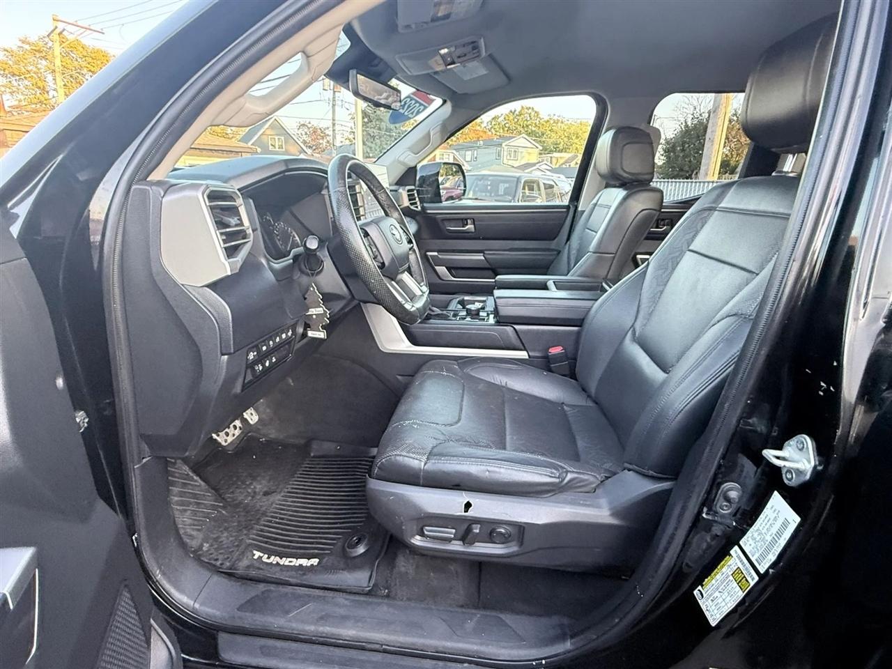Toyota Tundra 4WD SR5 Double Cab 6.5' Bed (Natl) 2023