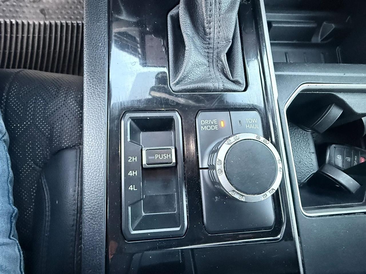 Toyota Tundra 4WD SR5 Double Cab 6.5' Bed (Natl) 2023