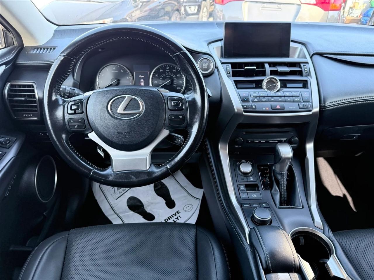Lexus NX NX Turbo FWD 2017