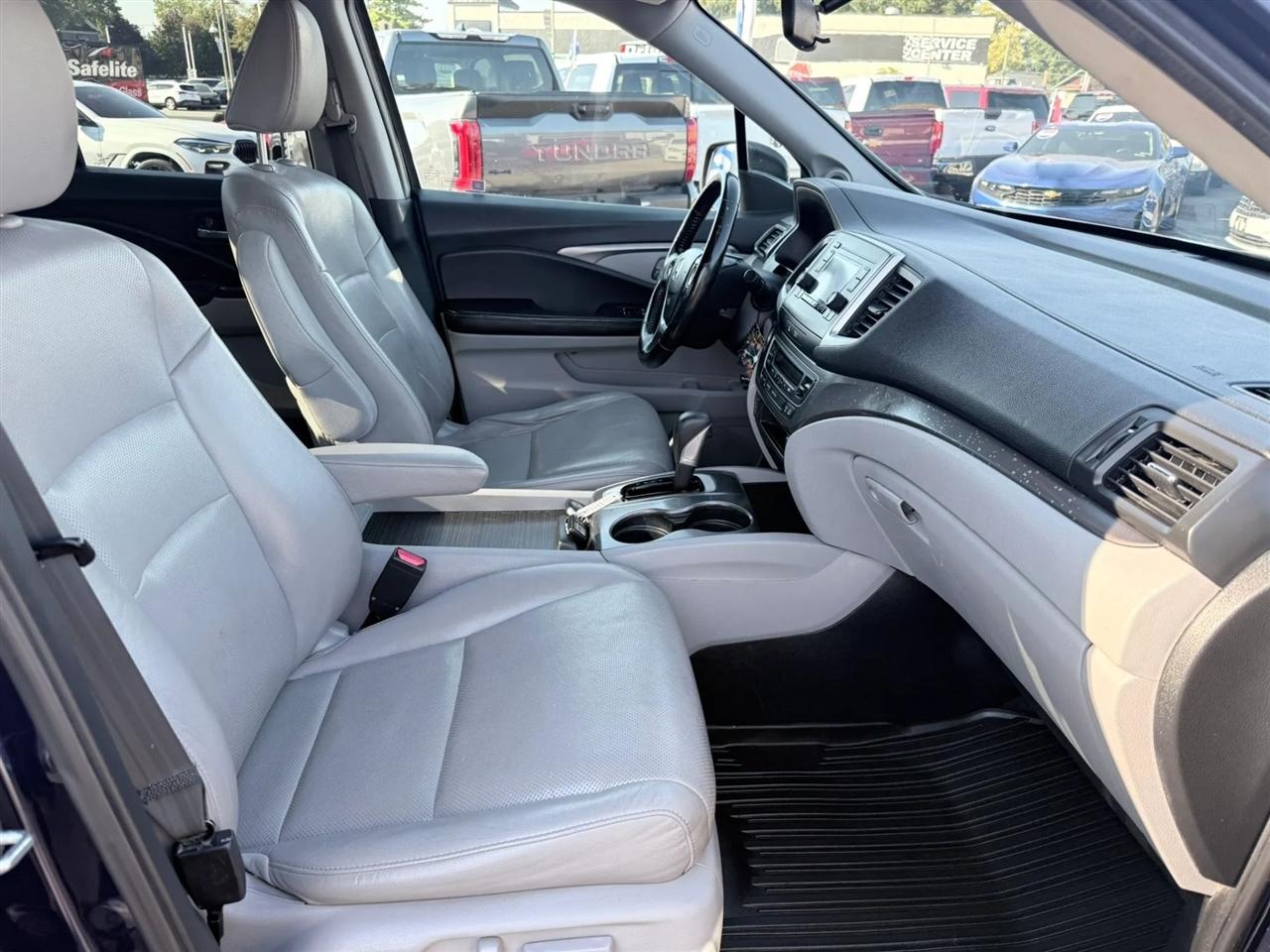 Honda Ridgeline RTL 4x4 Crew Cab 5.3' Bed 2017