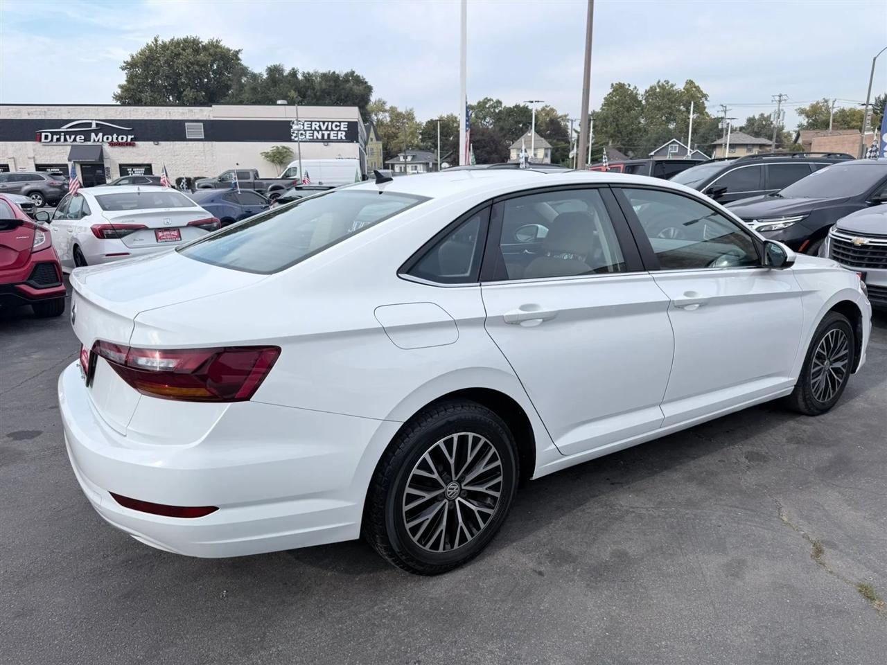 Volkswagen Jetta R-Line Auto w/SULEV 2019