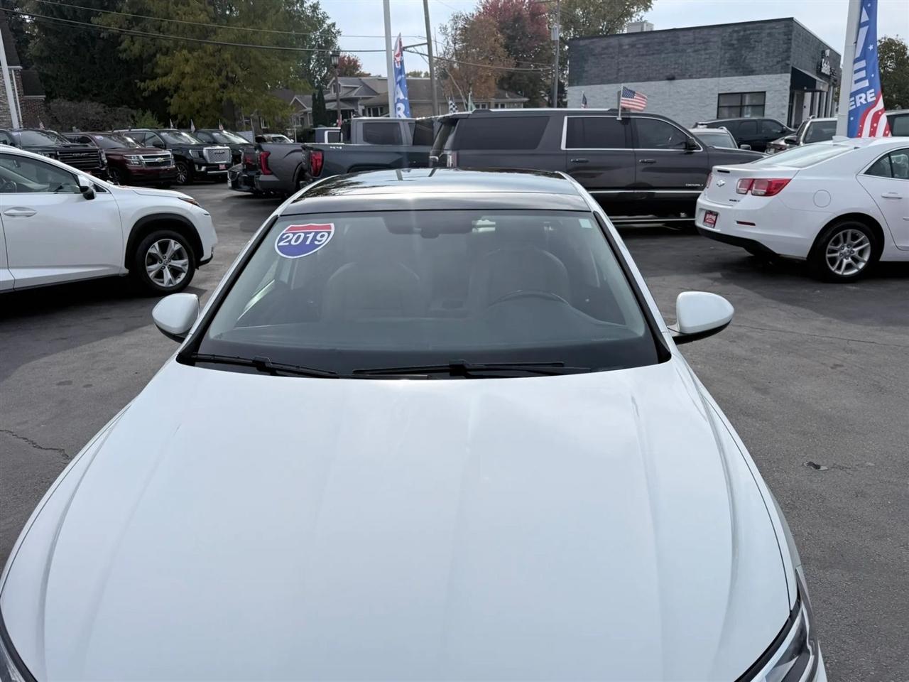 Volkswagen Jetta R-Line Auto w/SULEV 2019
