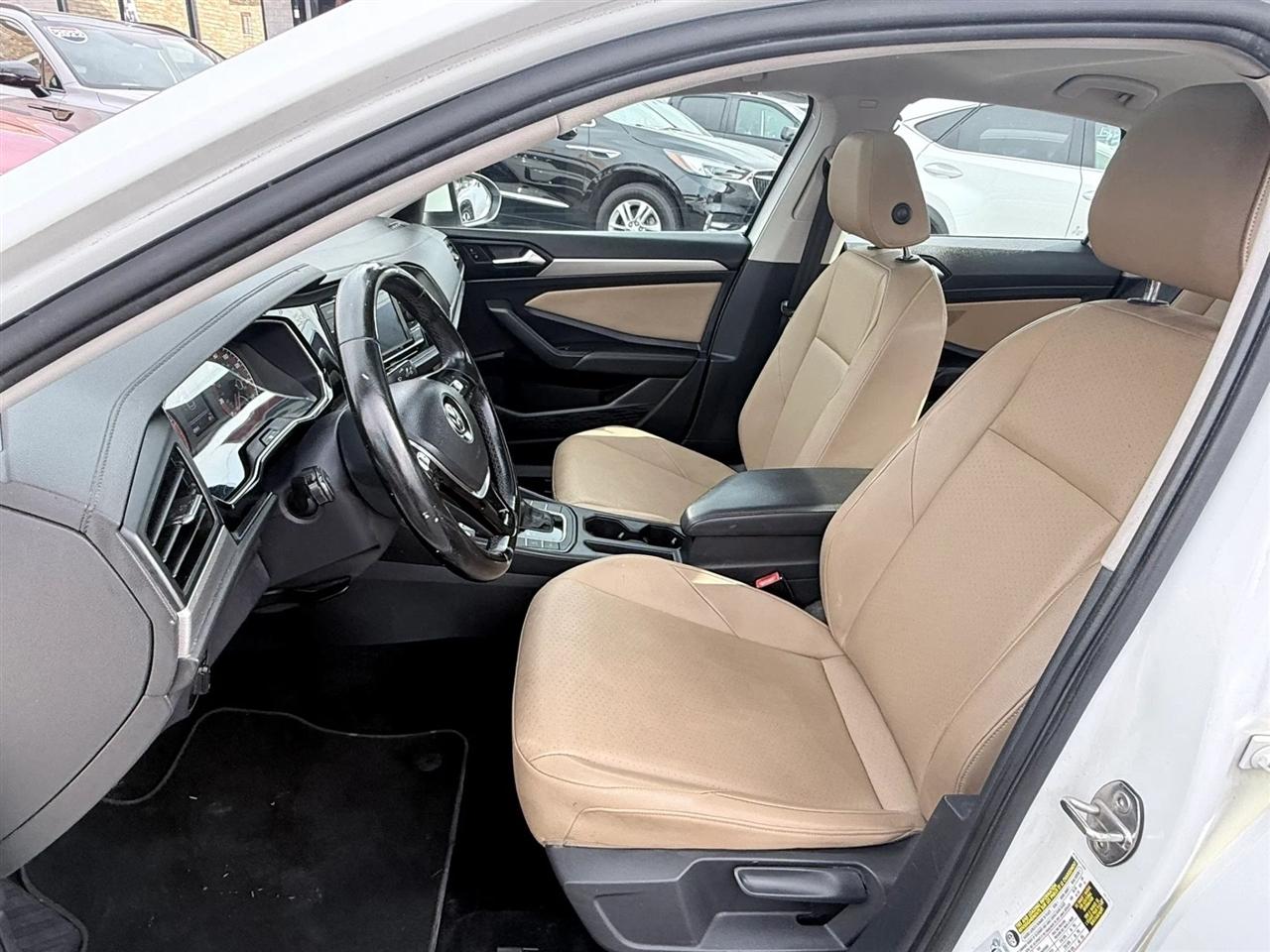 Volkswagen Jetta R-Line Auto w/SULEV 2019