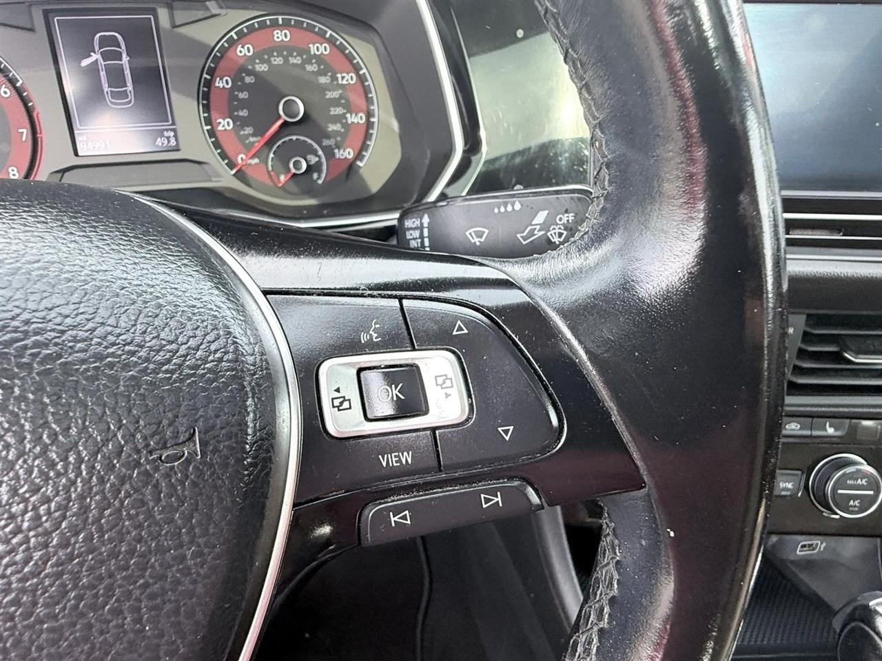 Volkswagen Jetta R-Line Auto w/SULEV 2019