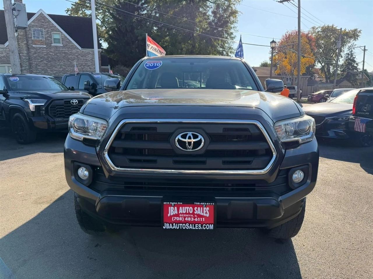 Toyota Tacoma 4WD Double Cab V6 MT TRD Off Road (Natl) 2016