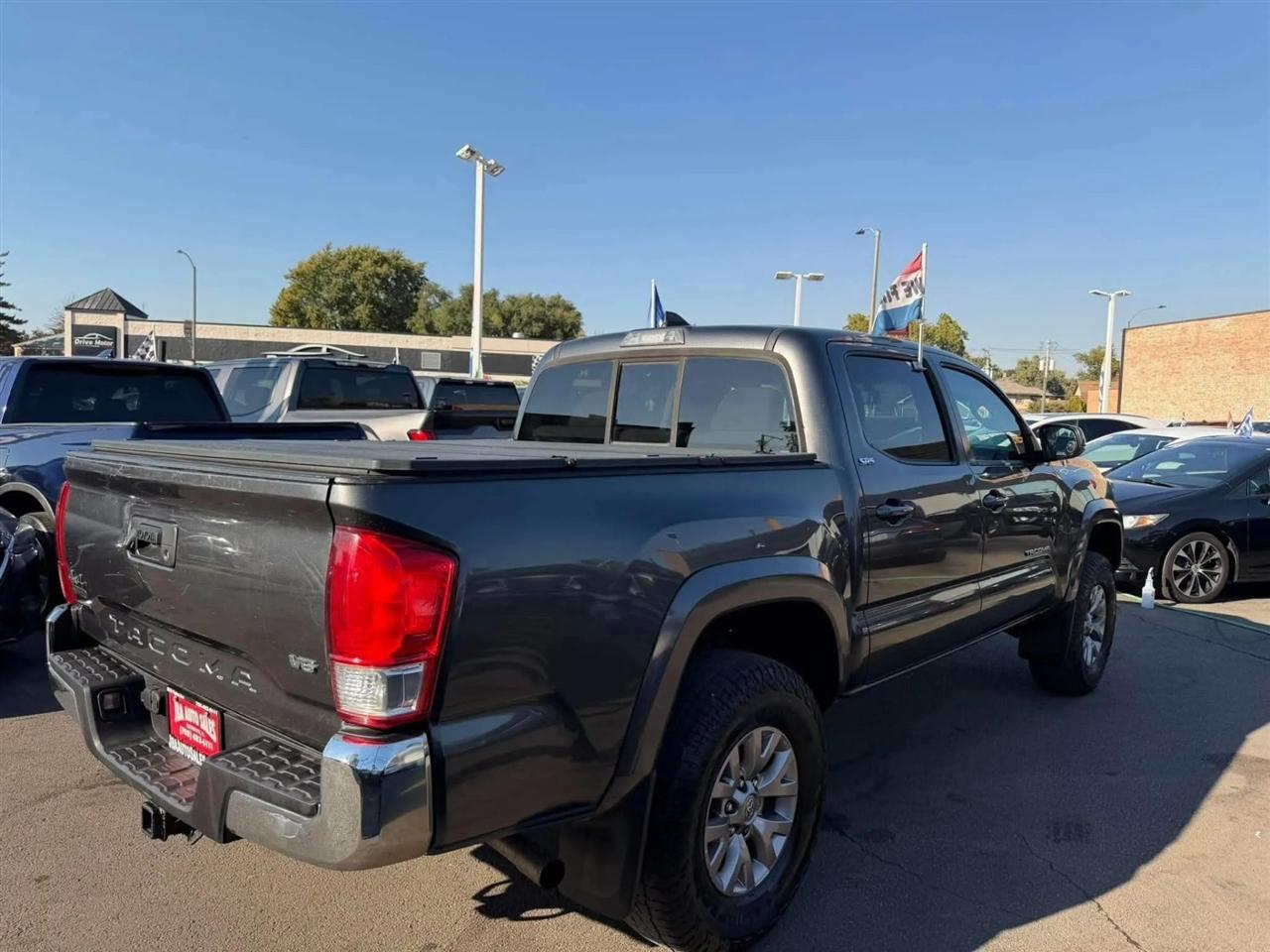 Toyota Tacoma 4WD Double Cab V6 MT TRD Off Road (Natl) 2016