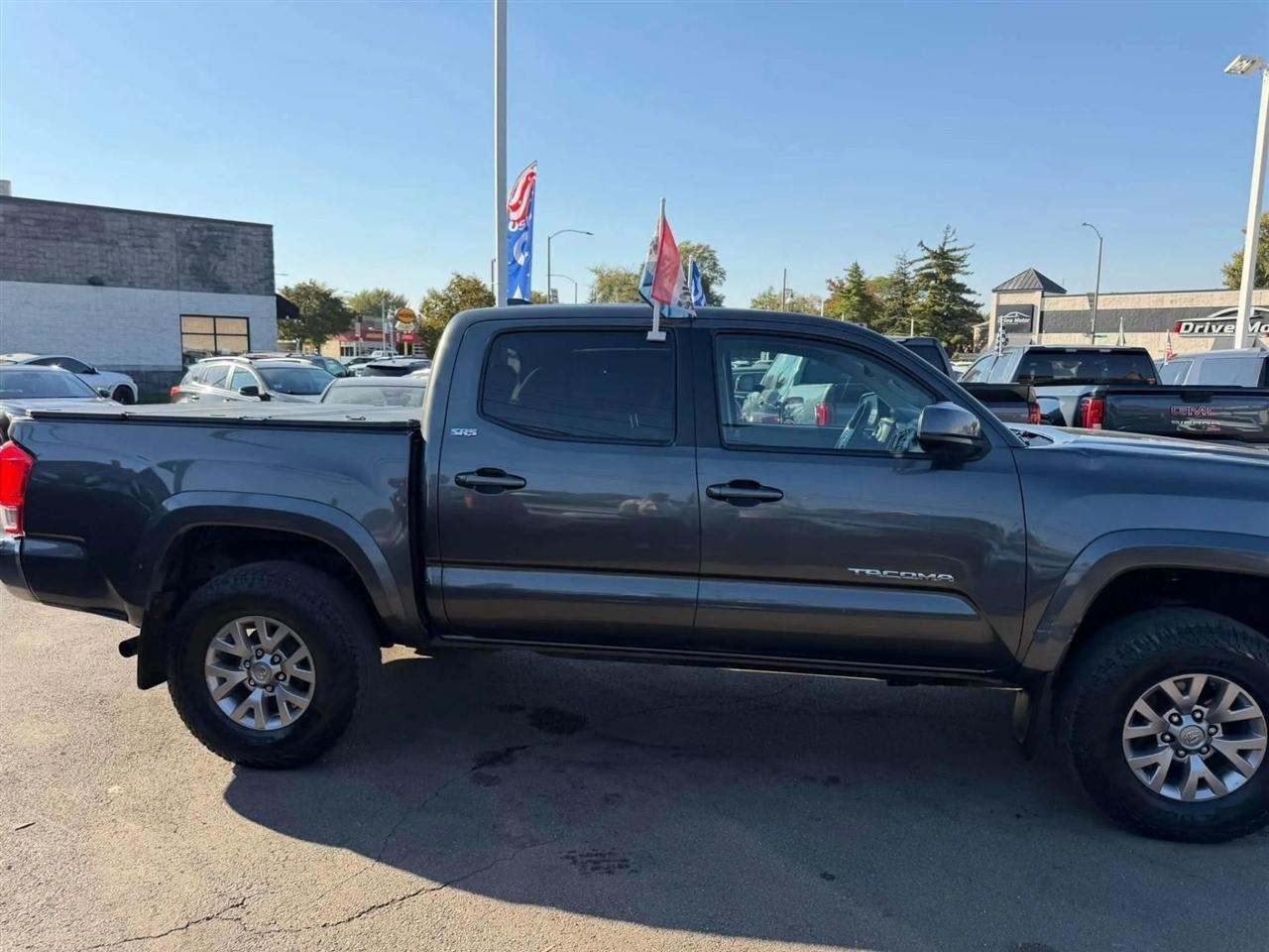 Toyota Tacoma 4WD Double Cab V6 MT TRD Off Road (Natl) 2016