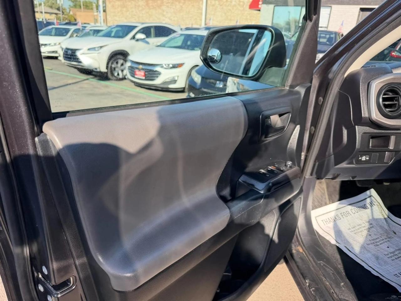 Toyota Tacoma 4WD Double Cab V6 MT TRD Off Road (Natl) 2016