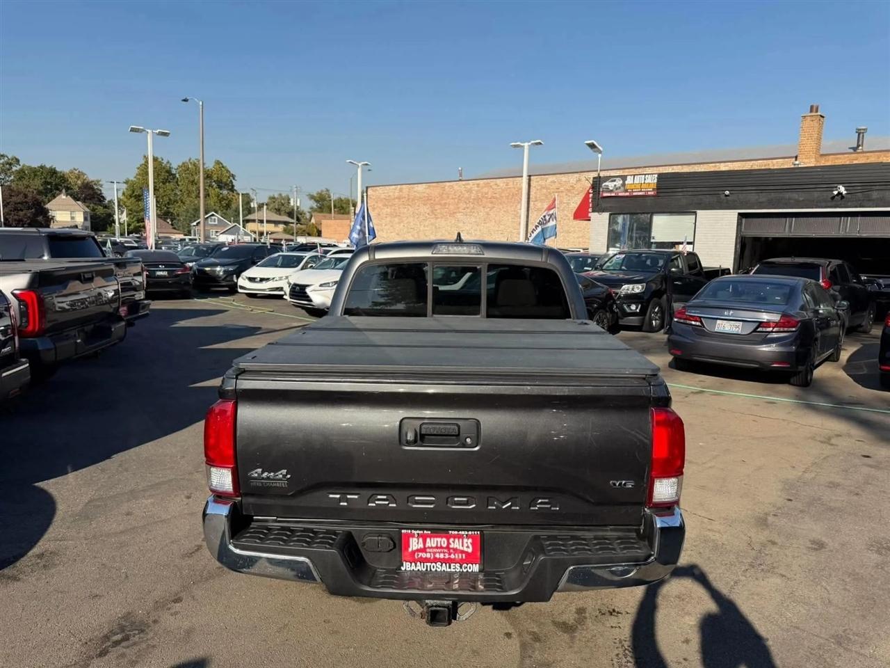 Toyota Tacoma 4WD Double Cab V6 MT TRD Off Road (Natl) 2016