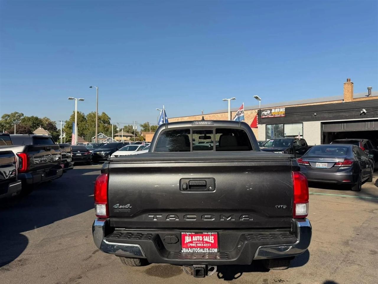 Toyota Tacoma 4WD Double Cab V6 MT TRD Off Road (Natl) 2016