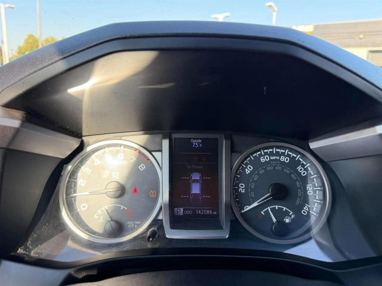 Toyota Tacoma 4WD Double Cab V6 MT TRD Off Road (Natl) 2016
