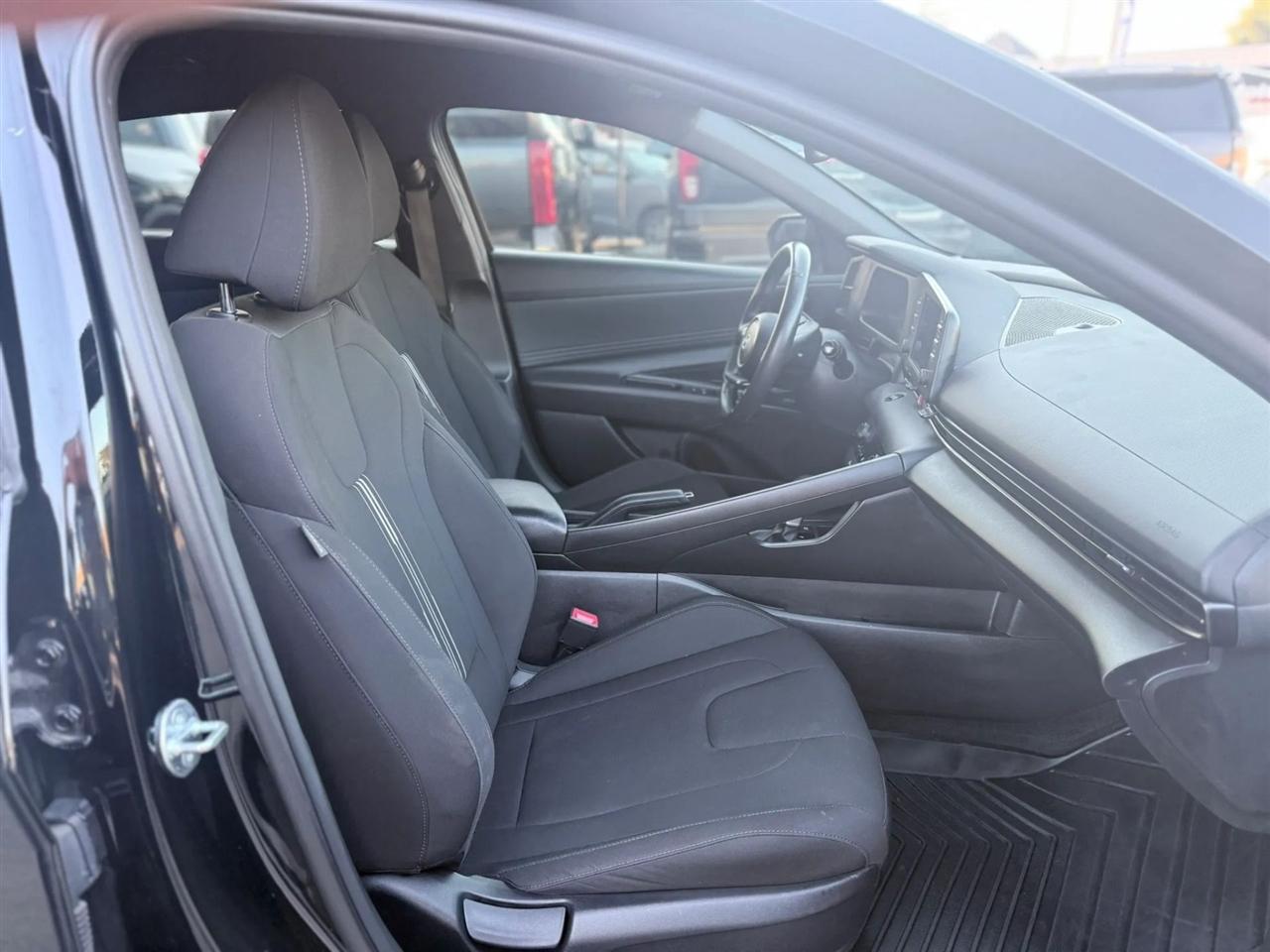 Hyundai Elantra SEL Sport IVT 2025