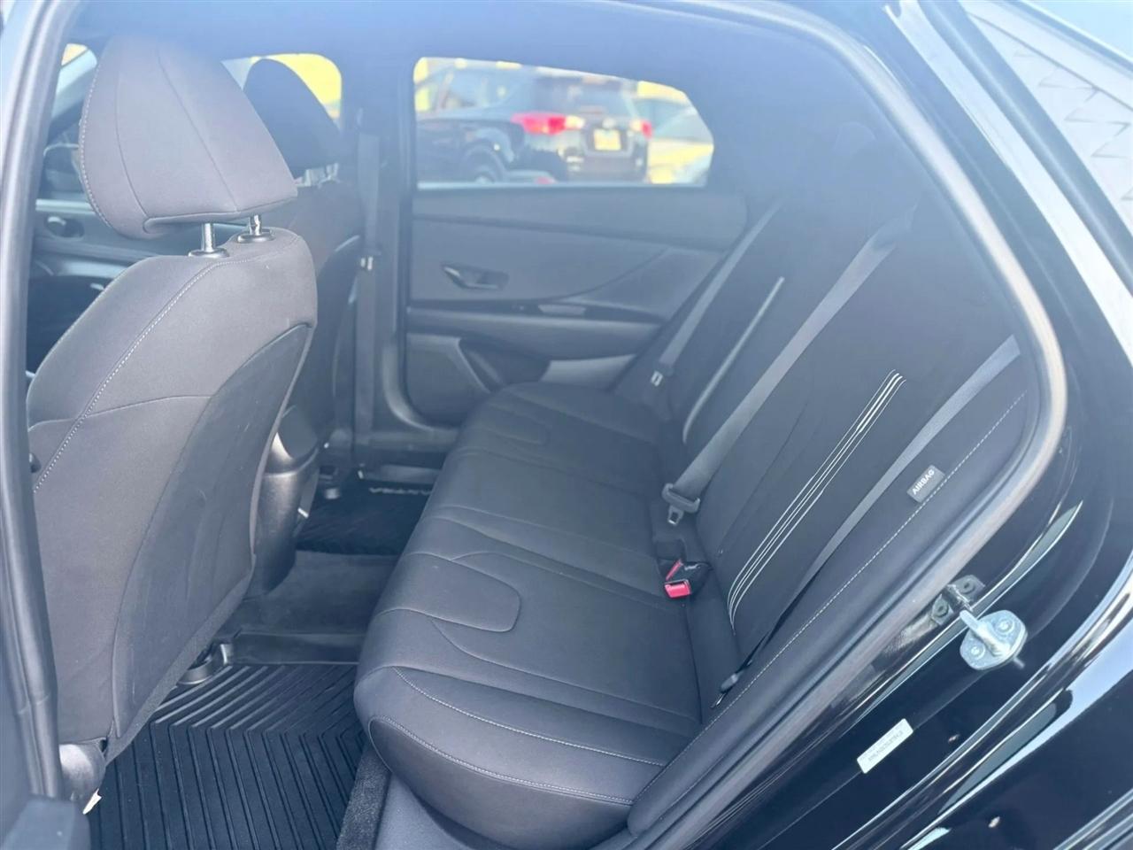 Hyundai Elantra SEL Sport IVT 2025