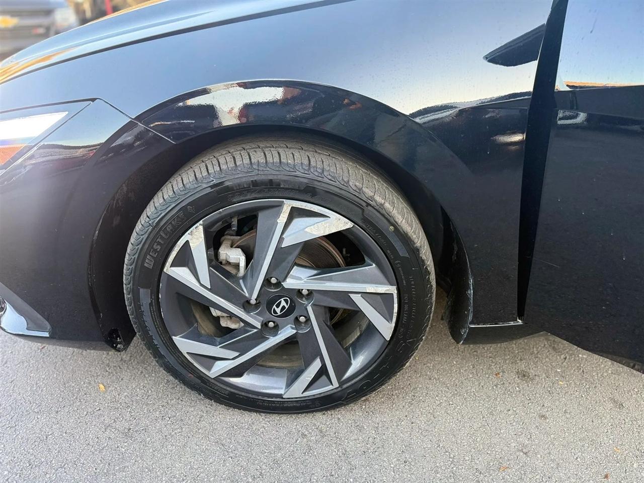 Hyundai Elantra SEL Sport IVT 2025