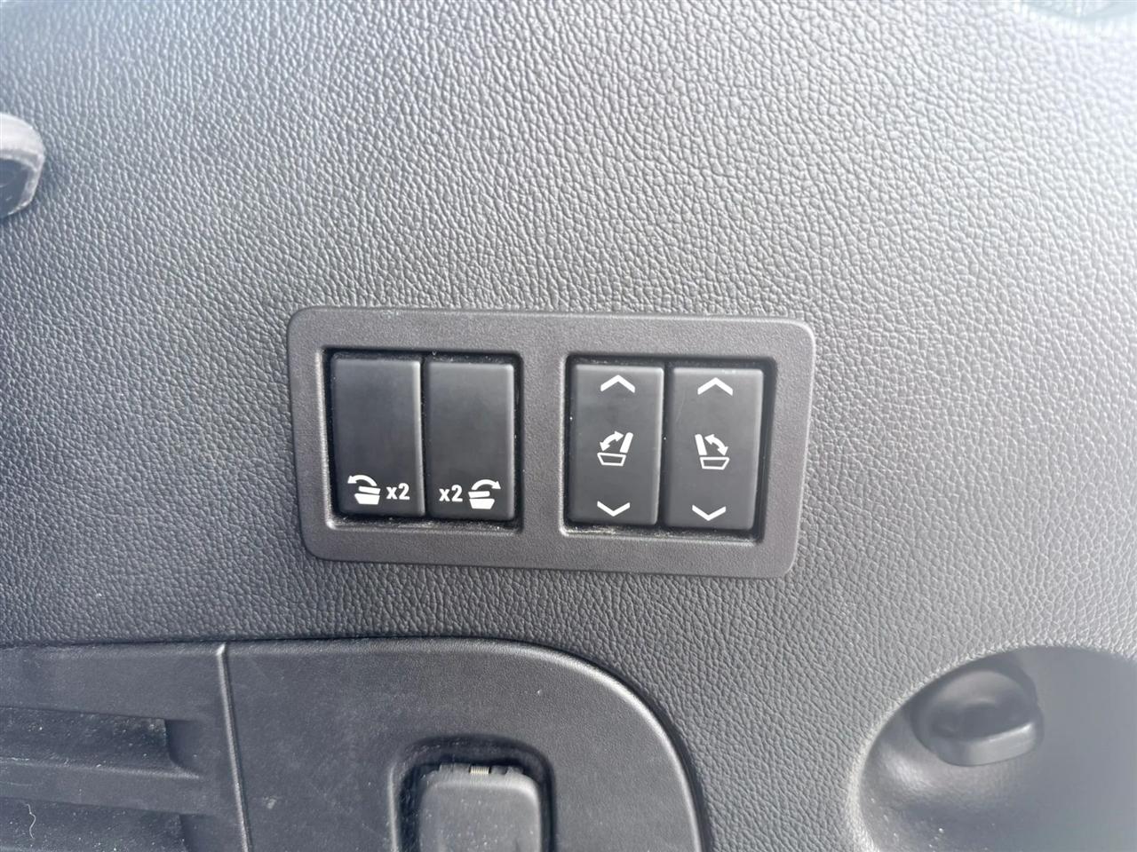 GMC Yukon 4WD 4dr SLT 2018