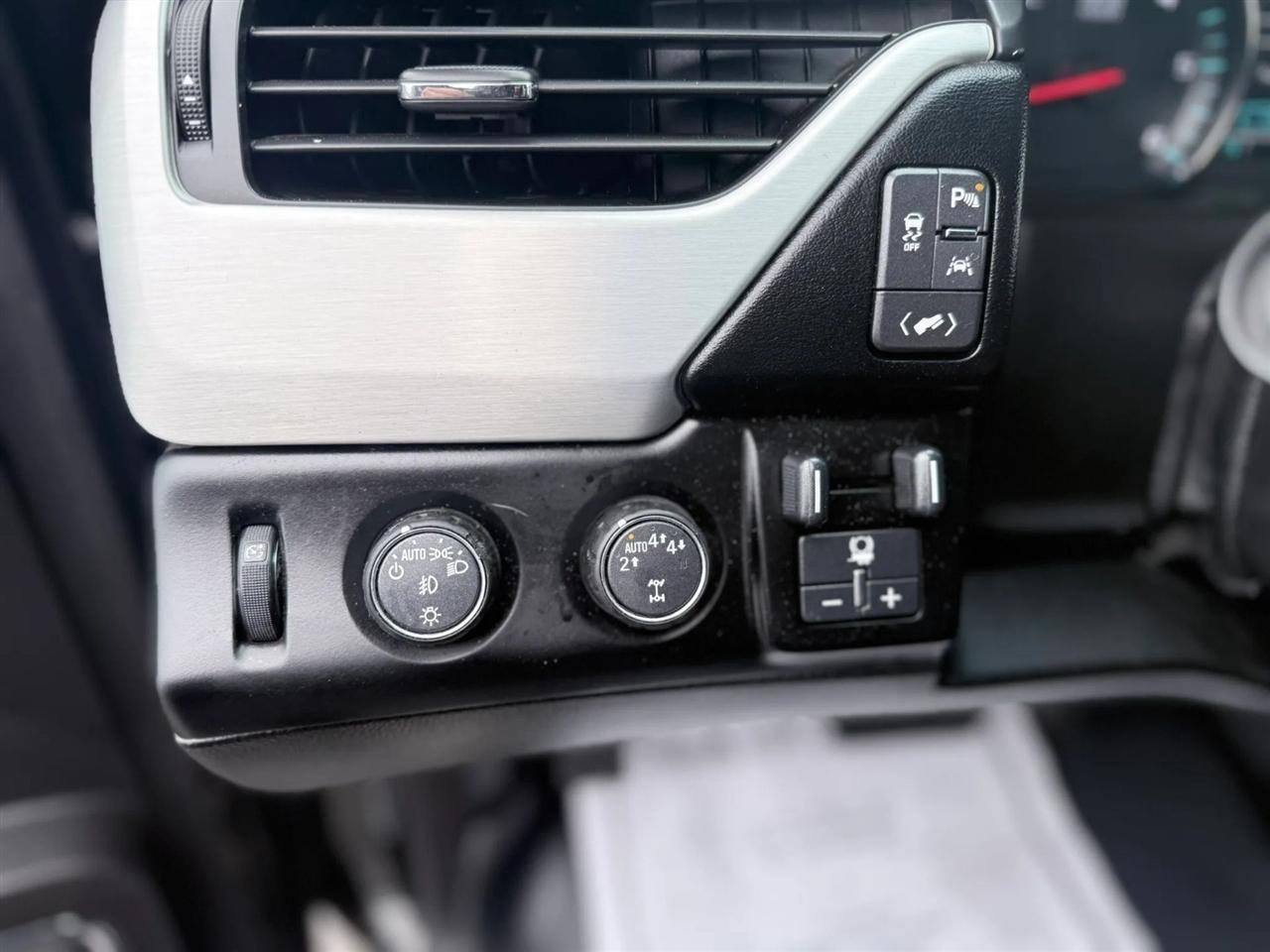 GMC Yukon 4WD 4dr SLT 2018