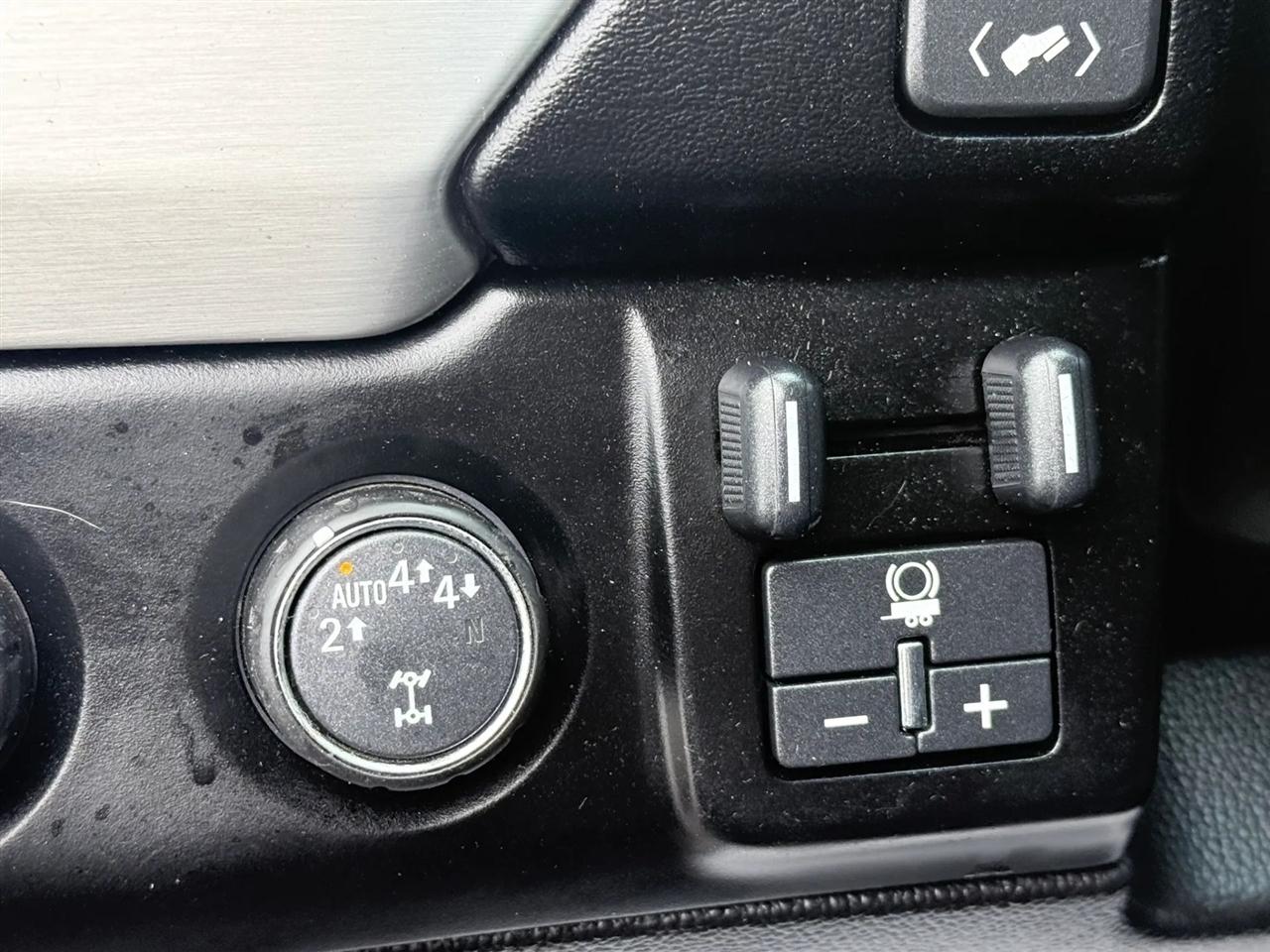 GMC Yukon 4WD 4dr SLT 2018