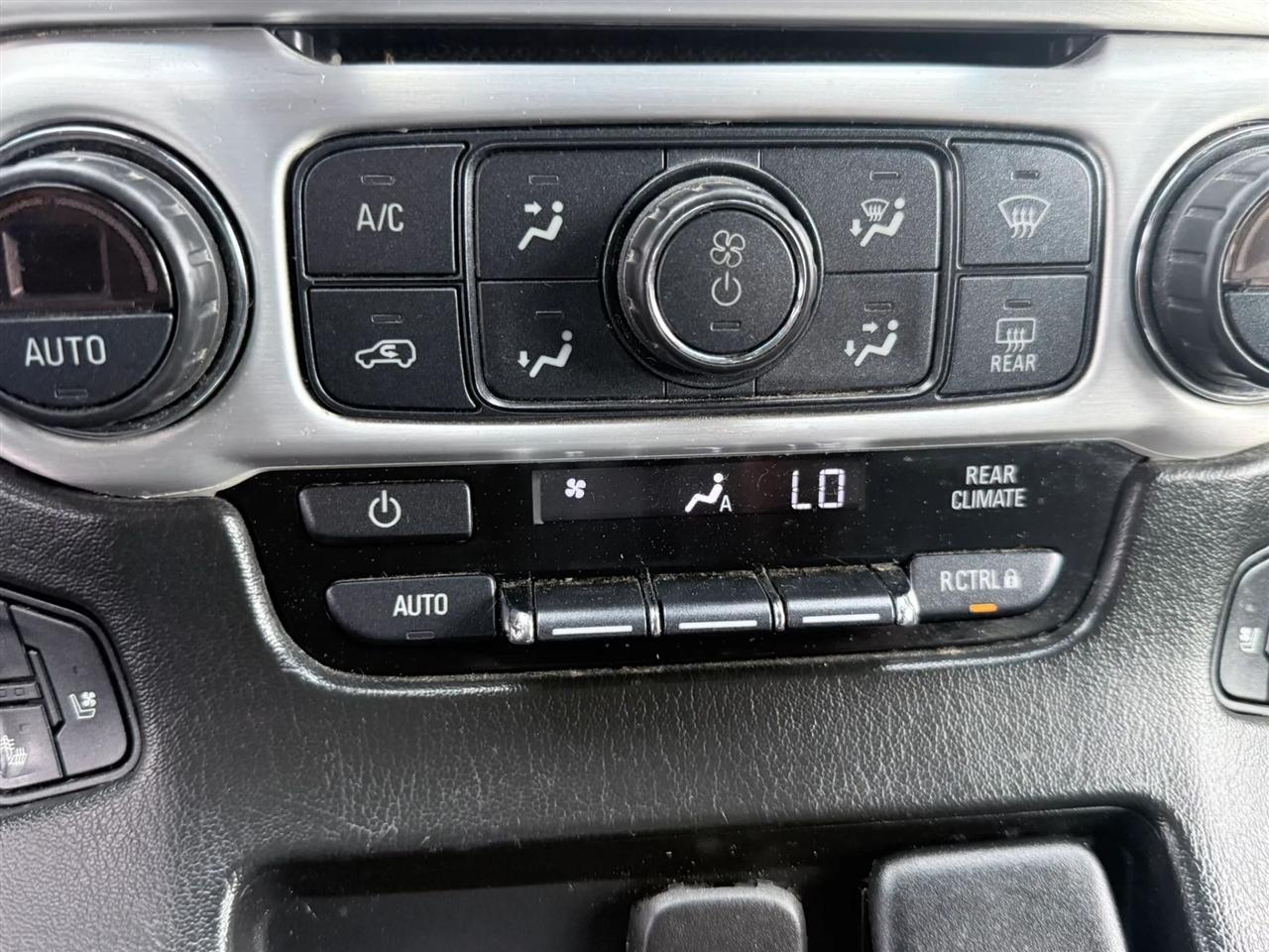 GMC Yukon 4WD 4dr SLT 2018