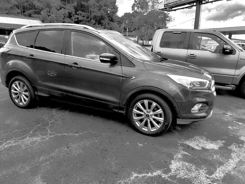 2017 Ford Escape Titanium FWD