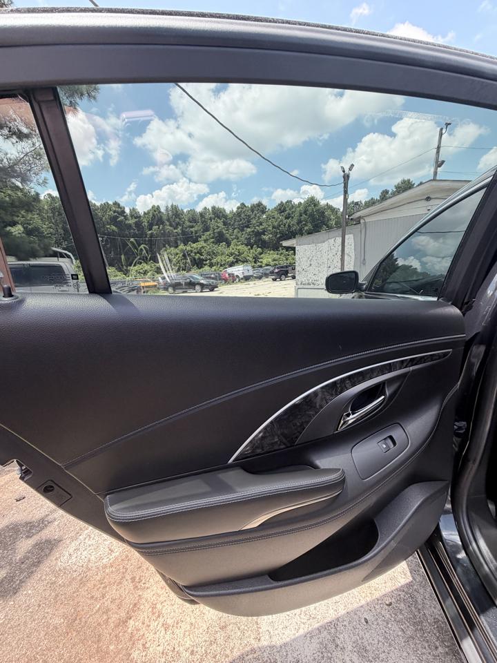 Buick LaCrosse Premium Package 2, w/Leather 2015