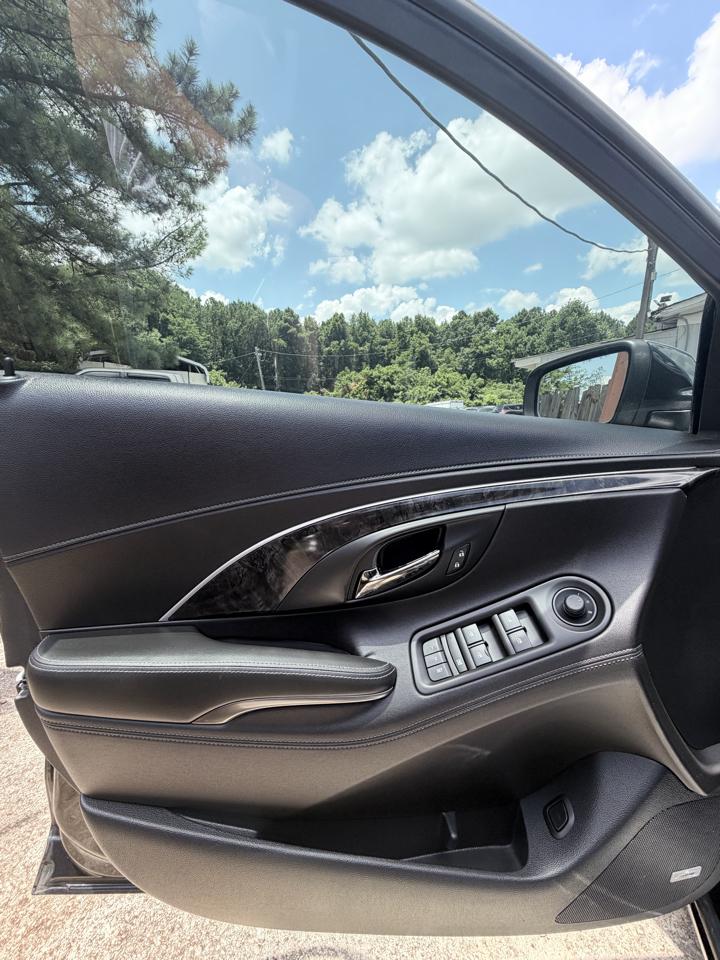 Buick LaCrosse Premium Package 2, w/Leather 2015