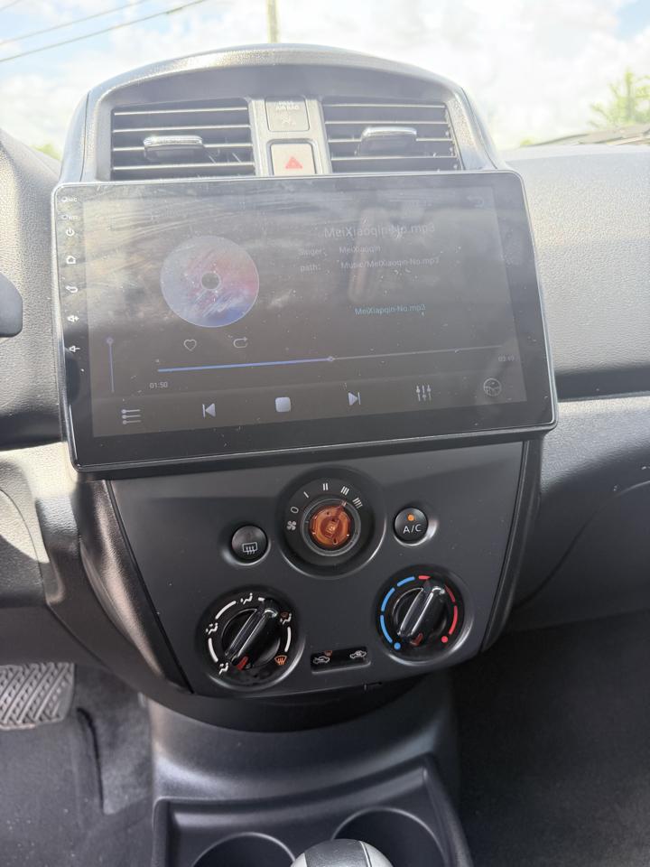 Nissan Versa 1.6 S 5M 2015