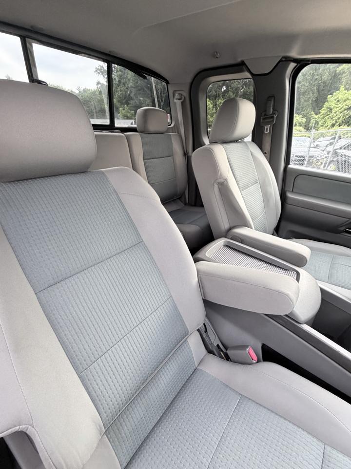 Nissan Titan XE King Cab 2WD 2007
