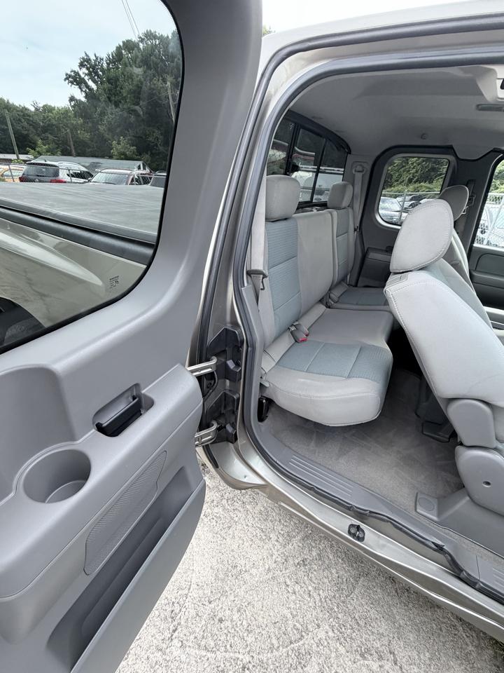 Nissan Titan XE King Cab 2WD 2007