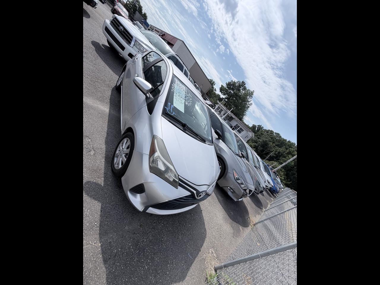 2016 Toyota Yaris L 5-Door AT