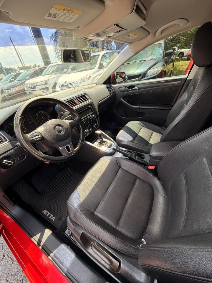 Volkswagen Jetta SE 2011