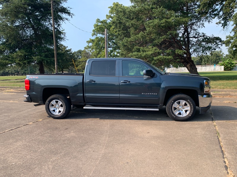 Chevrolet Silverado 1500 1LT Crew Cab 4WD 2017 Chevrolet Silverado 1500 1LT Crew Cab 4WD 2017