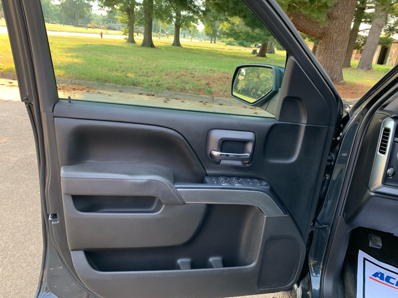 Chevrolet Silverado 1500 1LT Crew Cab 4WD 2017 Chevrolet Silverado 1500 1LT Crew Cab 4WD 2017