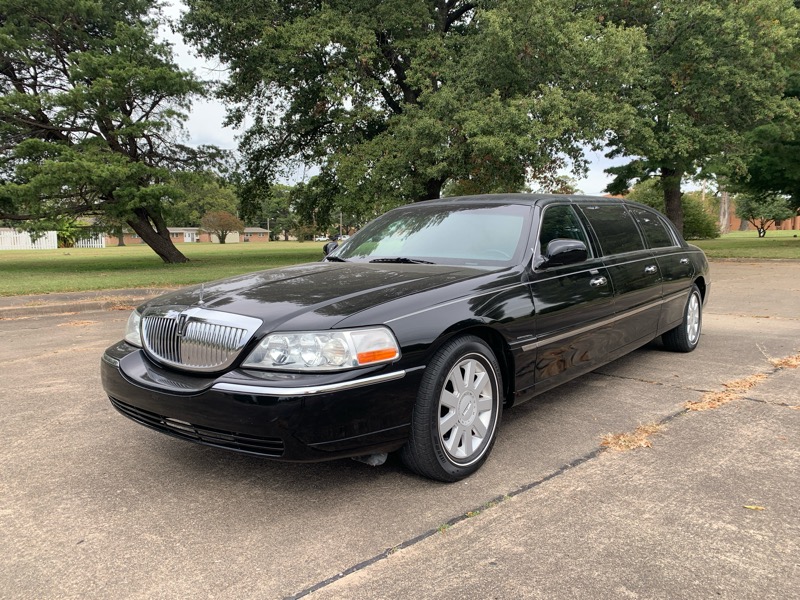 Lincoln Town Car Executive Limo 2005 Lincoln Town Car Executive Limo 2005