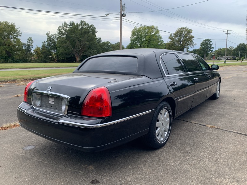Lincoln Town Car Executive Limo 2005 Lincoln Town Car Executive Limo 2005