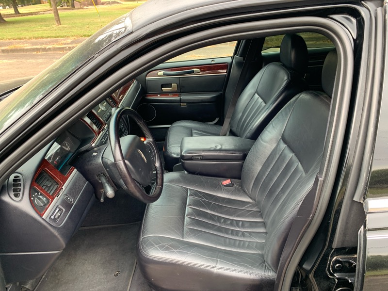 Lincoln Town Car Executive Limo 2005 Lincoln Town Car Executive Limo 2005