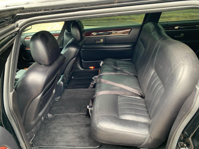 Lincoln Town Car Executive Limo 2005 Lincoln Town Car Executive Limo 2005